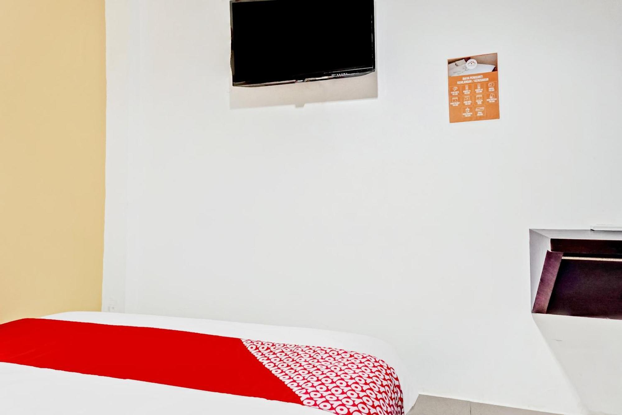 Super Oyo 90692 Point Hostel Jakarta Eksteriør billede